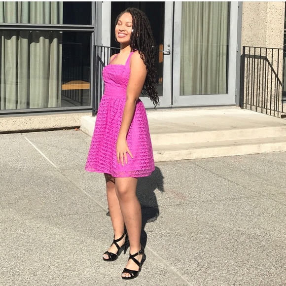 Meet your Posher, Donni 💕 - Picture 13 of 16